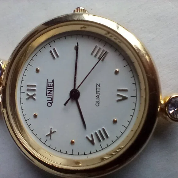 Bright and Shining Gold Tone Quintel Rhinestone Brooch Watch - Picture 4 of 5